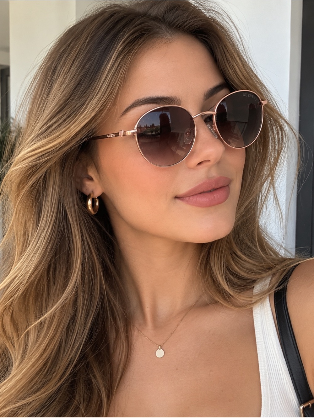 GUESS Round Rose Gold Sunglasses Gradient Lenses w/ Red Case